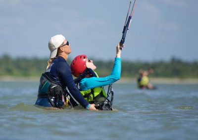 Learn kitesurfing in Sri Lanka