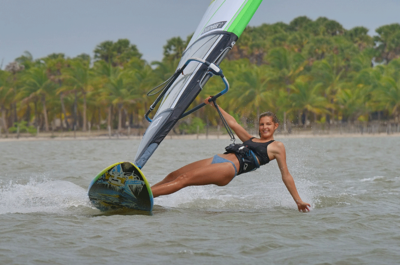 windsurfing in sri lanka at de silva windresort