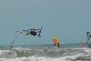 windsurfing in sri lanka freestyle