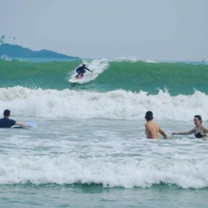 waterman sri lanka wave riding