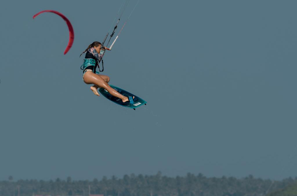 kitesurfing sri lanka - work and kite