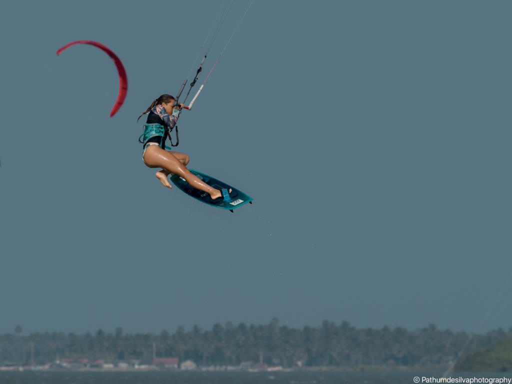 kitesurfing sri lanka - work and kite